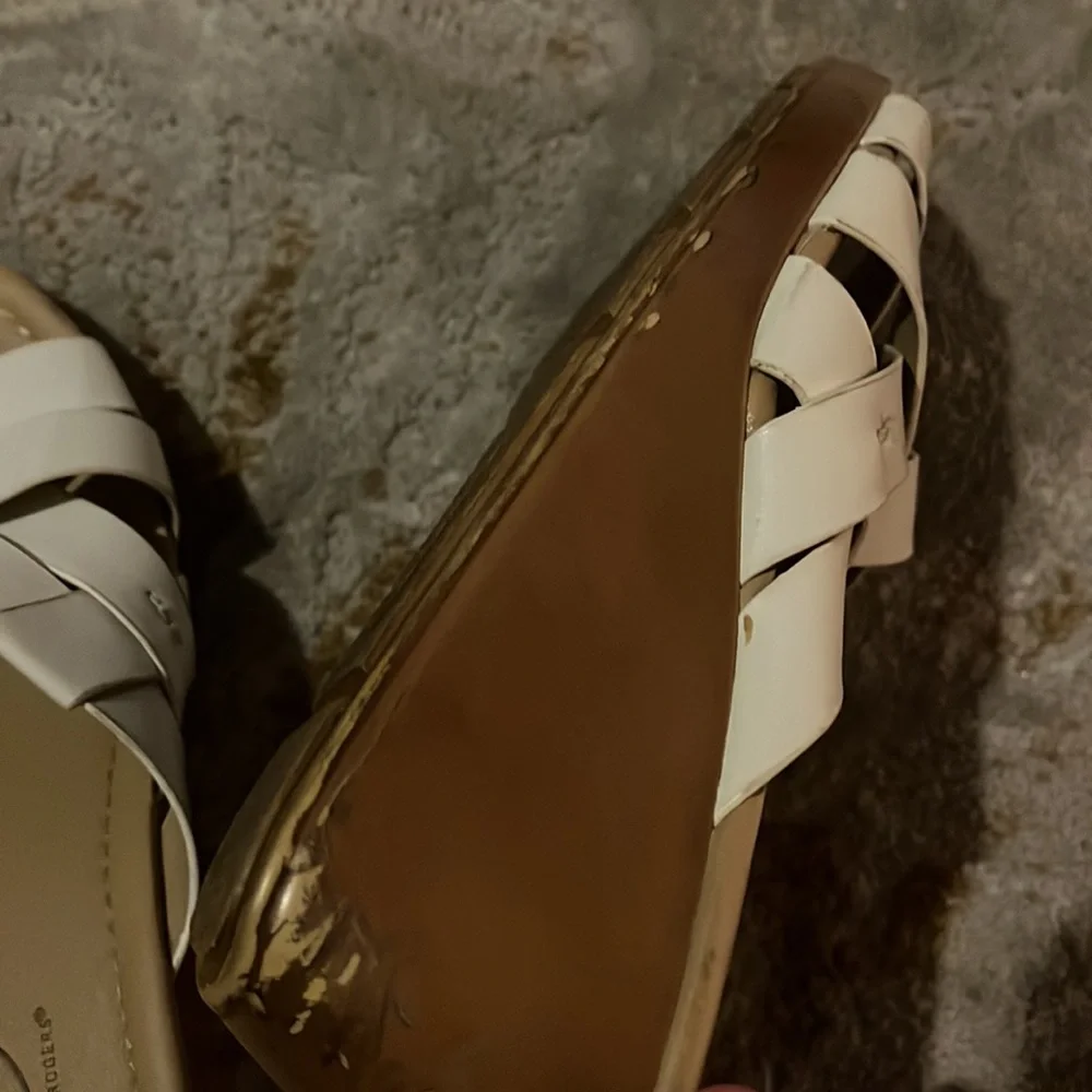 Kim Rogers White Sandals - Picture 6 of 7